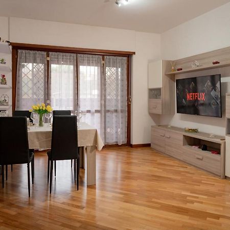 Suite Leonardo Relax فيوميتشينو المظهر الخارجي الصورة